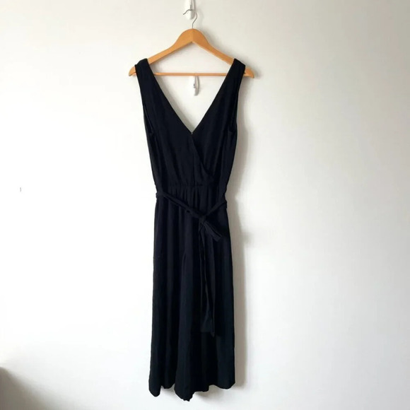 Aritzia Babaton BLACK Maximillian Belted Wide Leg Jumpsuit Black  Size Small - Picture 4 of 9
